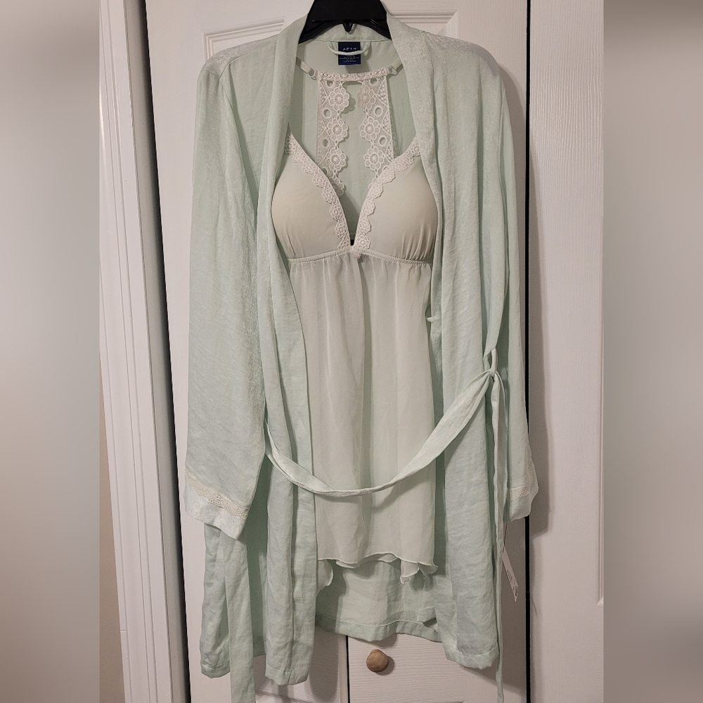 Apt 9 lingerie Set